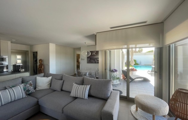 Sale - Detached house - San Fulgencio - Urb. La Marina