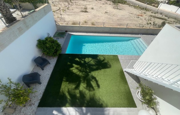 Sale - Detached house - San Fulgencio - Urb. La Marina