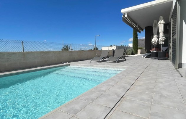 Sale - Detached house - San Fulgencio - Urb. La Marina