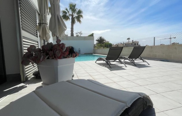 Sale - Detached house - San Fulgencio - Urb. La Marina