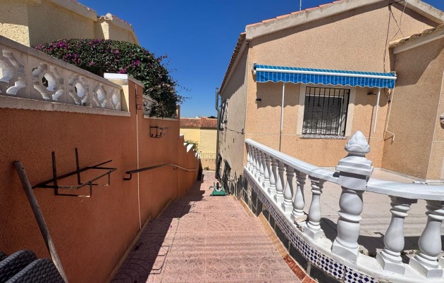 Sale - Detached house - San Fulgencio - Urb. La Marina