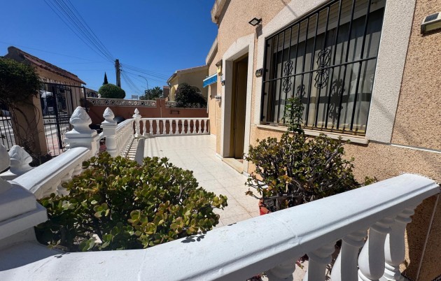 Sale - Detached house - San Fulgencio - Urb. La Marina