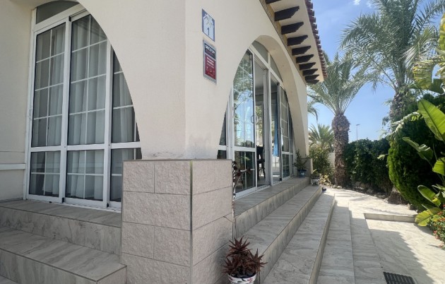 Sale - Detached house - Elche - El Pinet