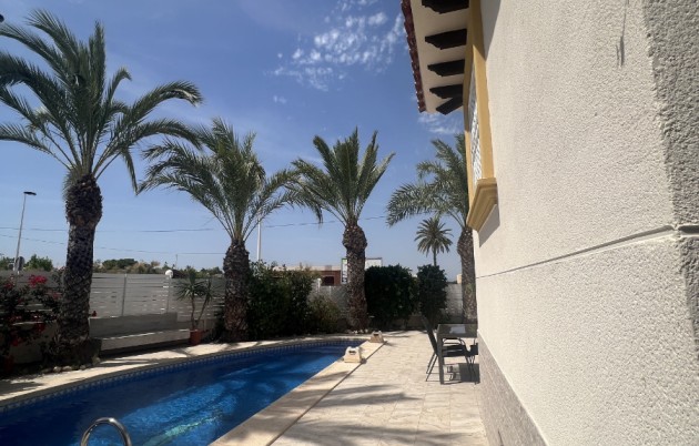 Sale - Detached house - Elche - El Pinet