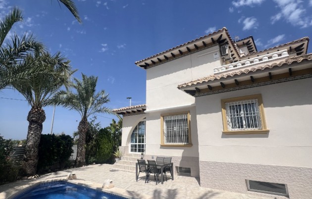 Sale - Detached house - Elche - El Pinet