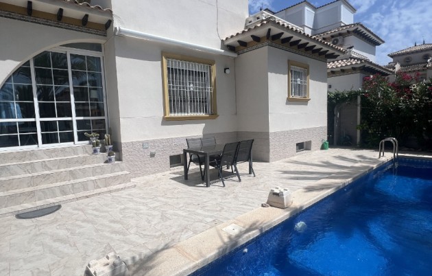 Sale - Detached house - Elche - El Pinet