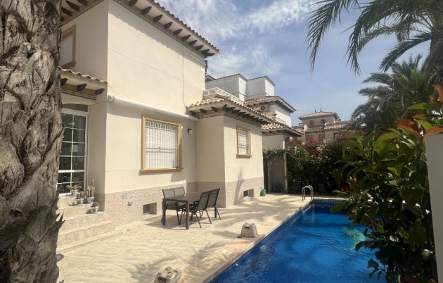 Sale - Detached house - Elche - El Pinet