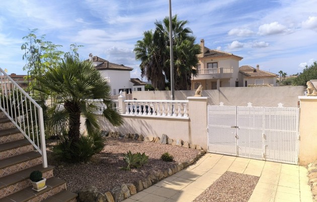 Sale - Detached house - San Fulgencio - Urb. La Marina