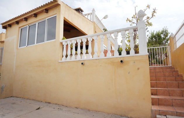 Sale - Detached house - San Fulgencio - Urb. La Marina