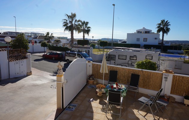 Venta - Chalet independiente - San Fulgencio - Urb. La Marina