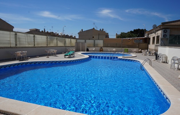 Sale - Commercial - Guardamar del Segura - Urbanization Buenavista