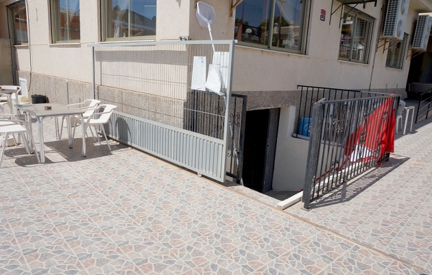 Sale - Commercial - Guardamar del Segura - Urbanization Buenavista